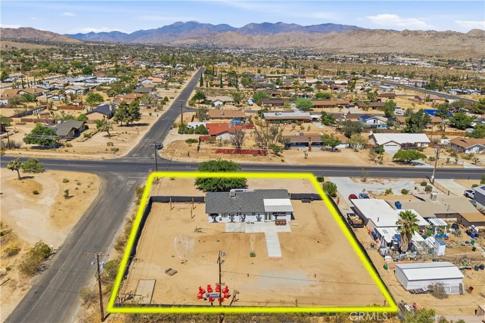 7399 Palomar Yucca Valley, CA 92284