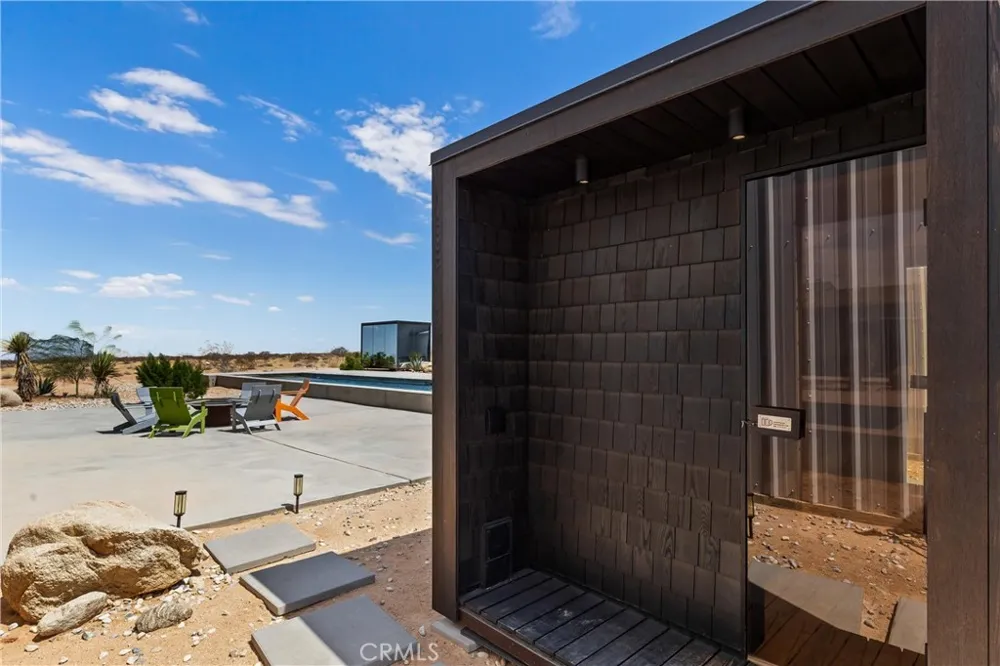 60810 Cole Landers, CA 92285