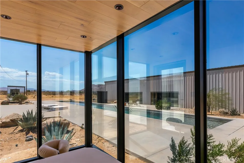 60810 Cole Landers, CA 92285