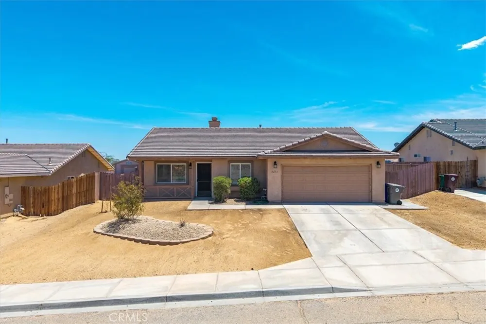 5251 Split Rock Avenue 29 Palms, CA 92277