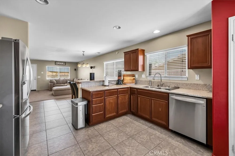 5251 Split Rock Avenue 29 Palms, CA 92277