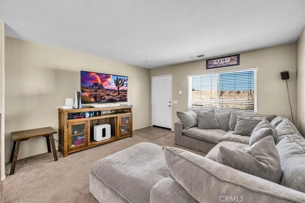 5251 Split Rock Avenue 29 Palms, CA 92277