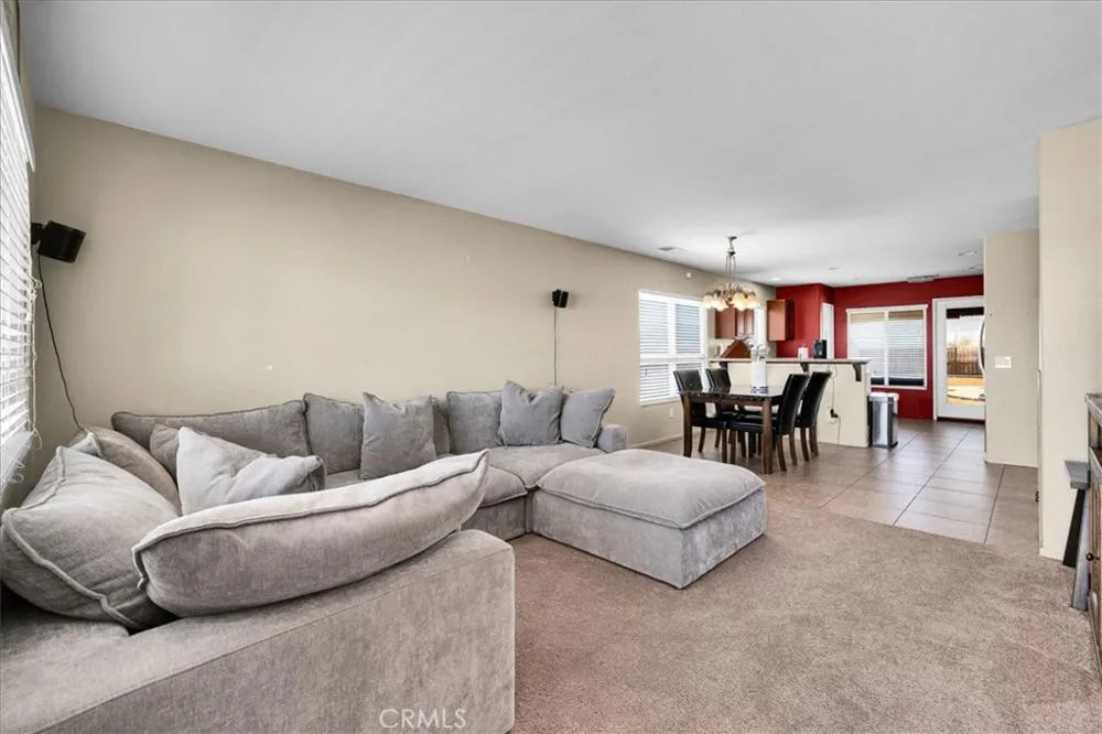 5251 Split Rock Avenue 29 Palms, CA 92277