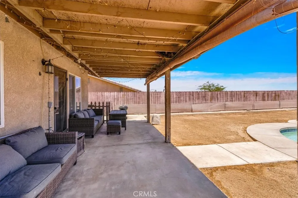 5251 Split Rock Avenue 29 Palms, CA 92277