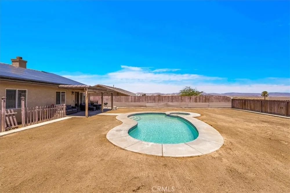 5251 Split Rock Avenue 29 Palms, CA 92277
