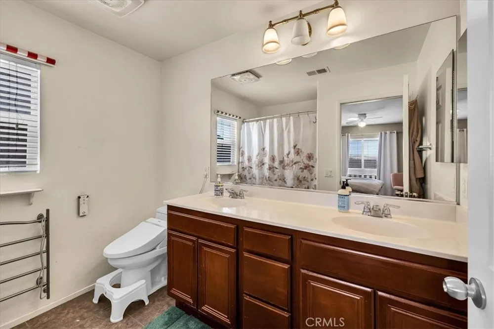 5251 Split Rock Avenue 29 Palms, CA 92277