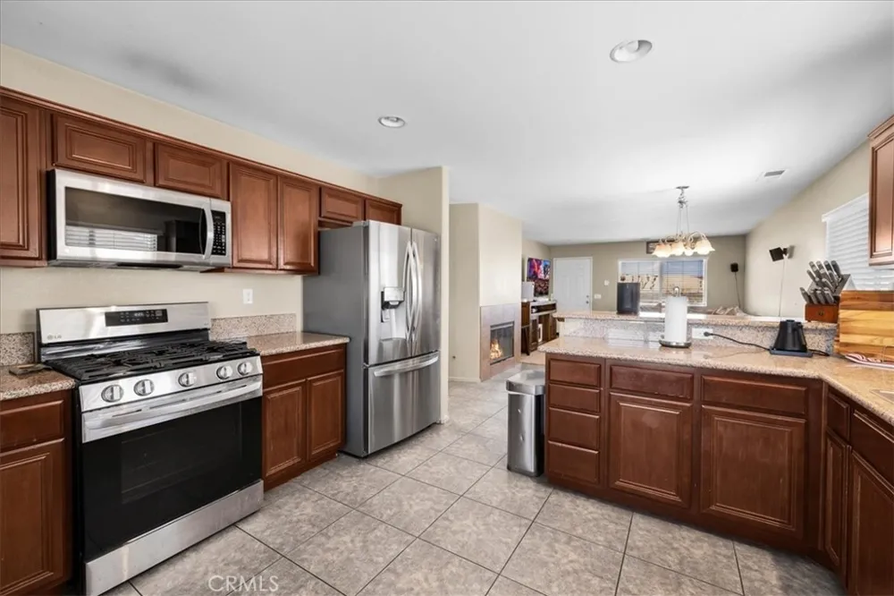 5251 Split Rock Avenue 29 Palms, CA 92277