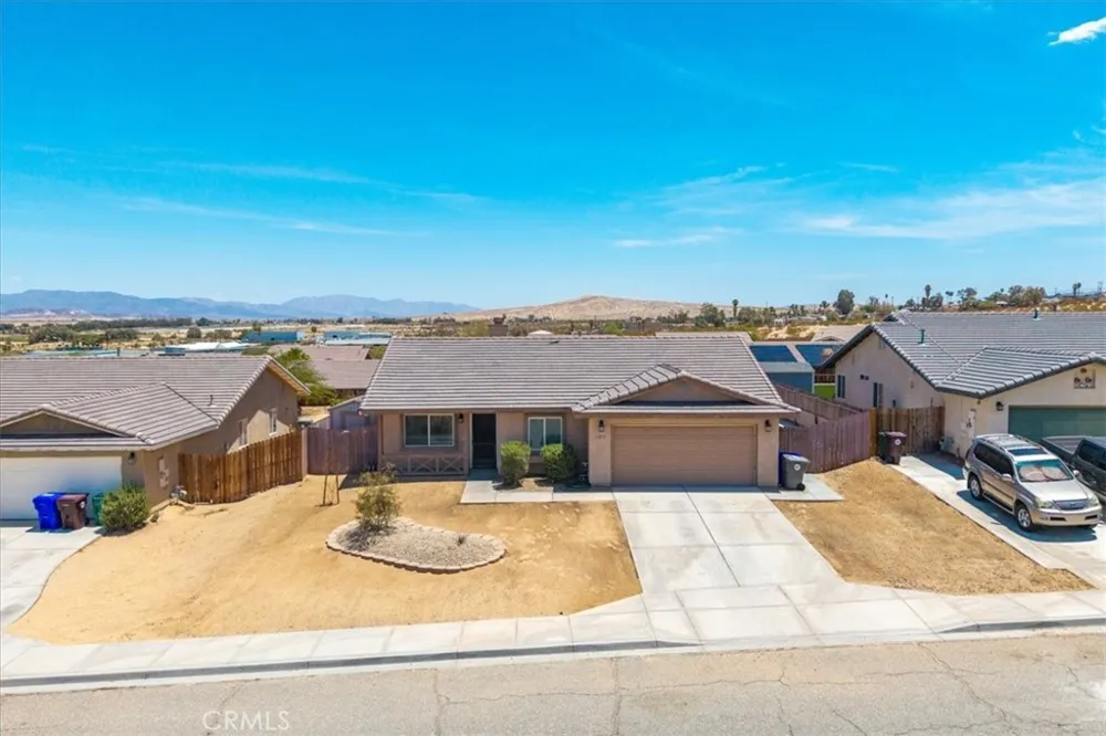 5251 Split Rock Avenue 29 Palms, CA 92277