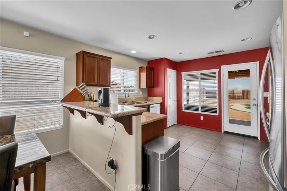 5251 Split Rock Avenue 29 Palms, CA 92277