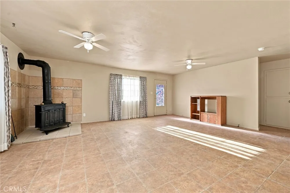 2705 Oakhurst Avenue Clearlake, CA 95422