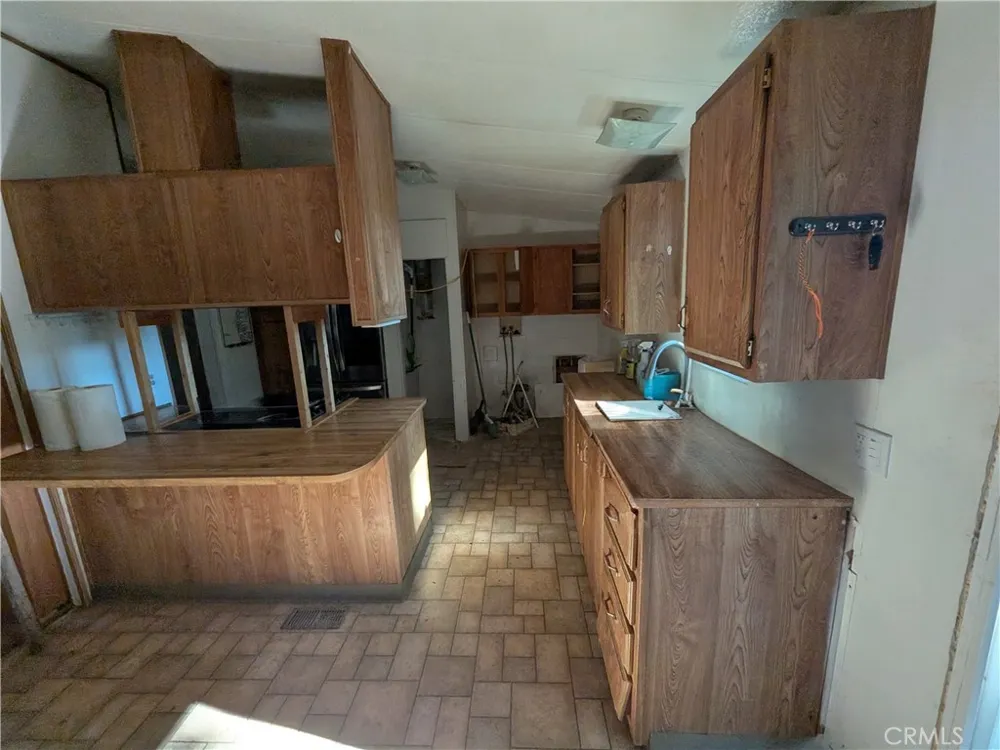 3955 Blackhawk Willits, CA 95490