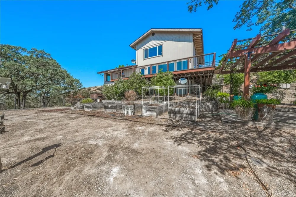 3774 Leal Lakeport, CA 95453