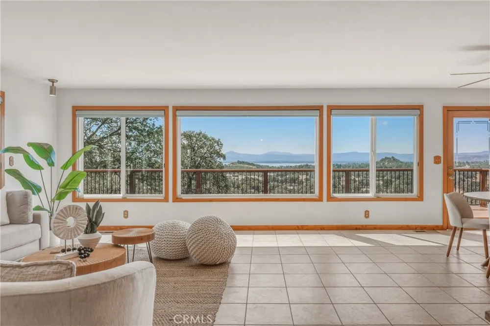 3774 Leal Lakeport, CA 95453