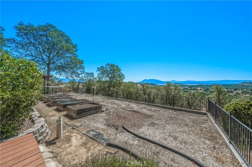 3774 Leal Lakeport, CA 95453