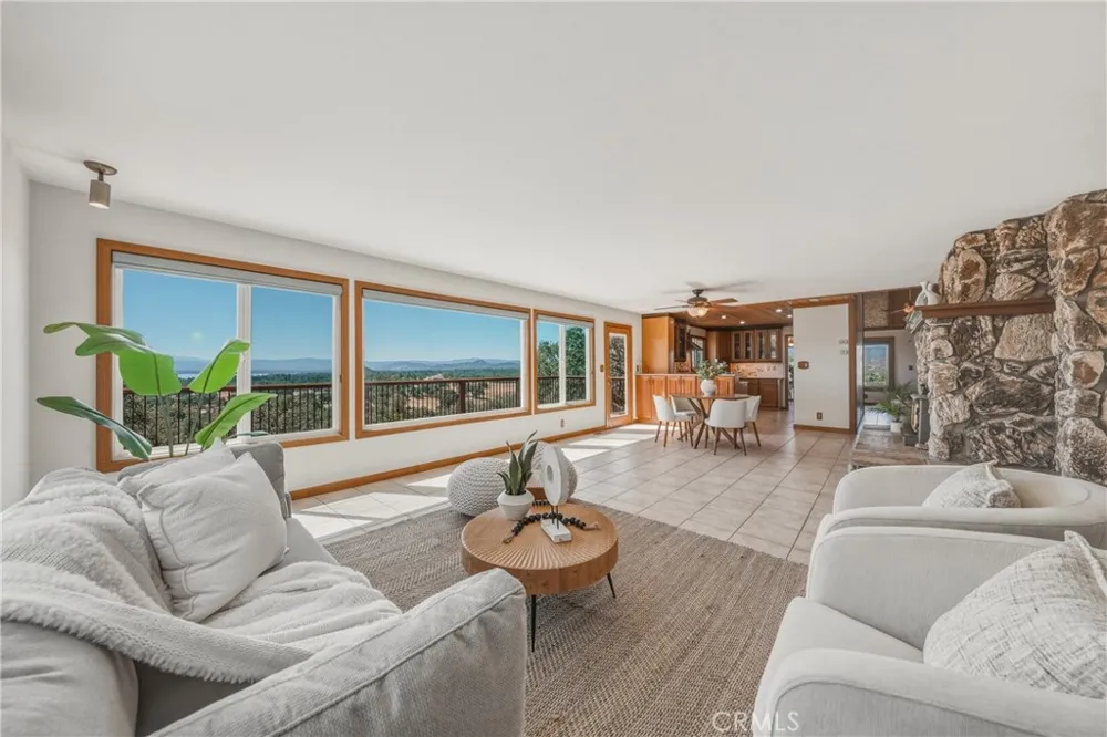 3774 Leal Lakeport, CA 95453
