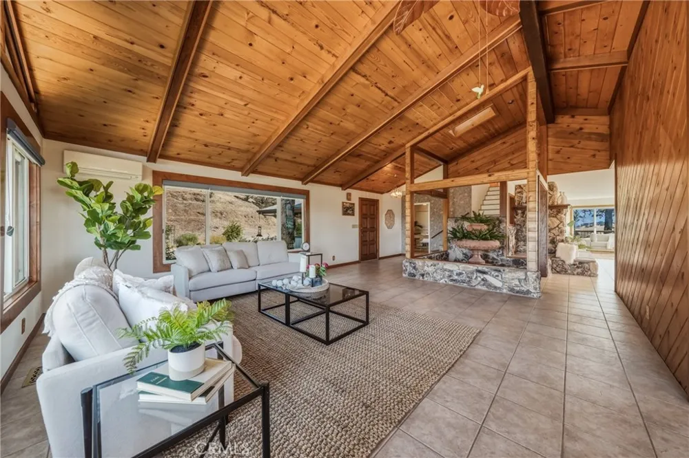 3774 Leal Lakeport, CA 95453