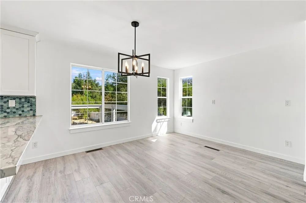 18027 Shore Hidden Valley Lake, CA 95467