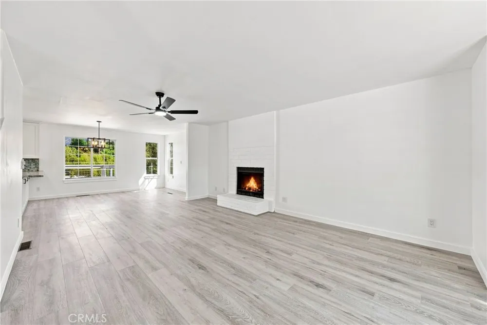 18027 Shore Hidden Valley Lake, CA 95467