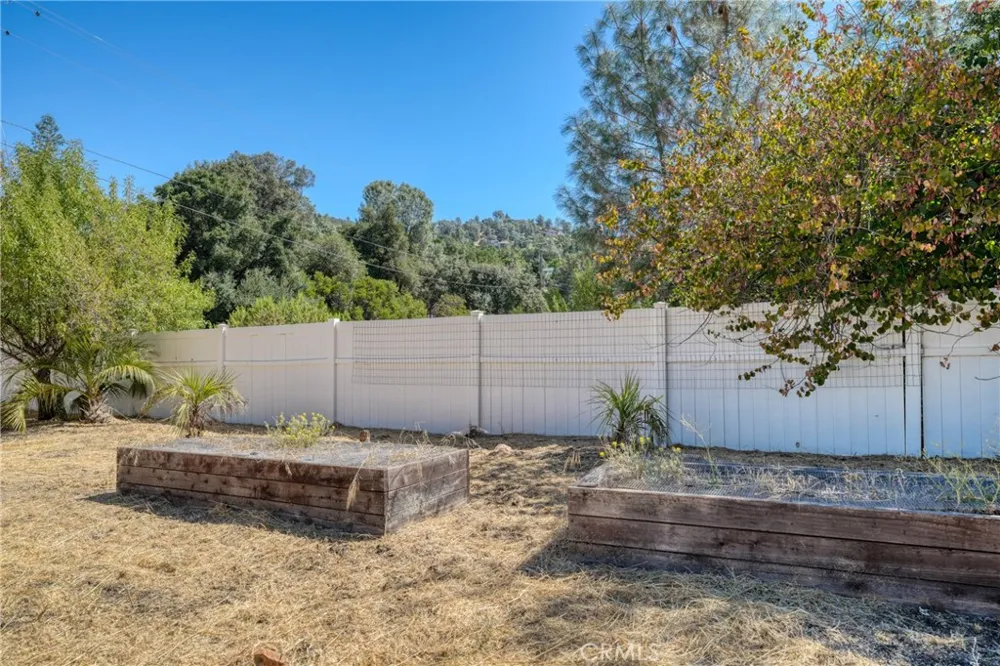 18027 Shore Hidden Valley Lake, CA 95467
