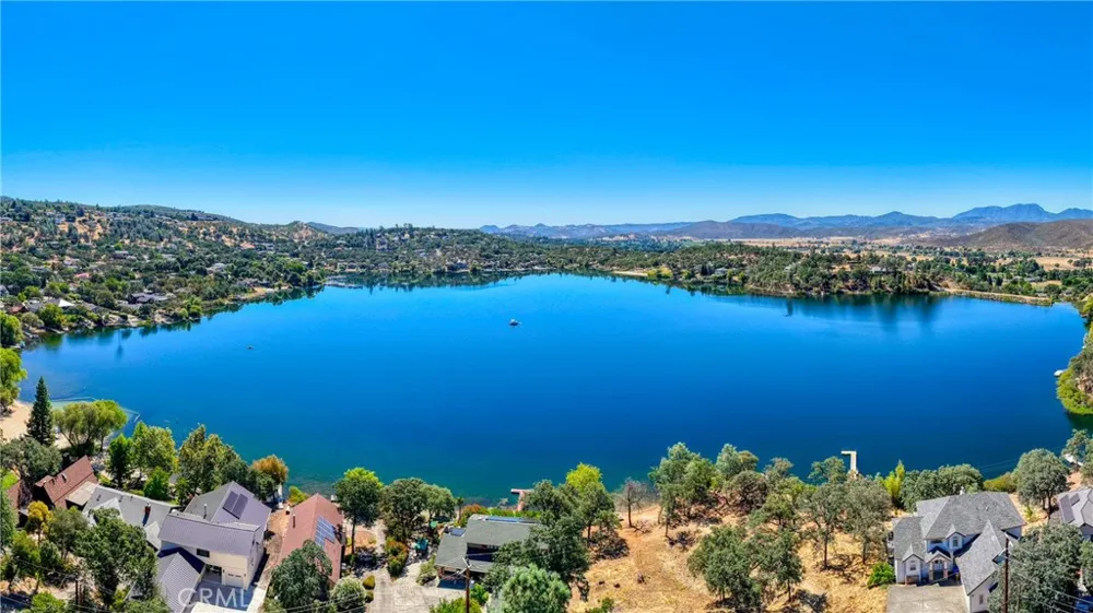 18027 Shore Hidden Valley Lake, CA 95467