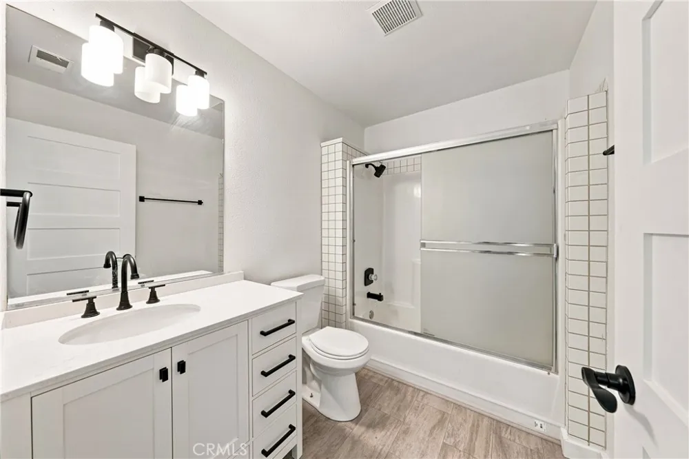 18027 Shore Hidden Valley Lake, CA 95467