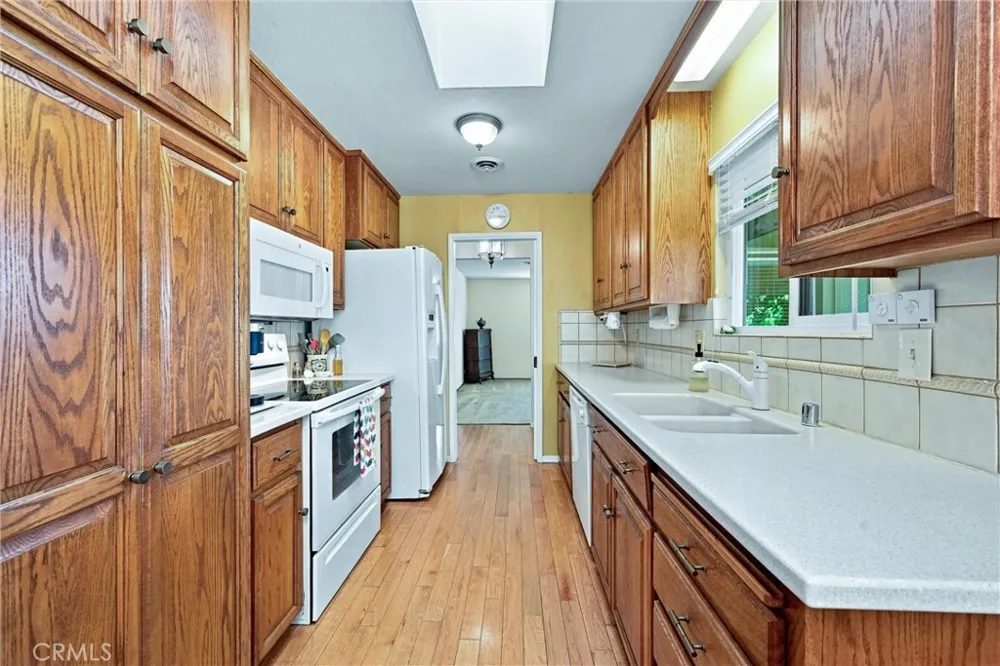 125 16th Lakeport, CA 95453