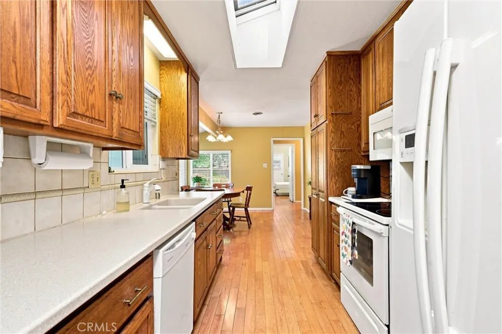 125 16th Lakeport, CA 95453