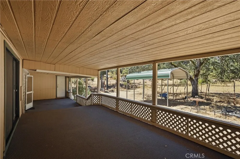 3725 Spring Valley Clearlake Oaks, CA 95423