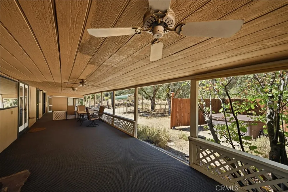 3725 Spring Valley Clearlake Oaks, CA 95423