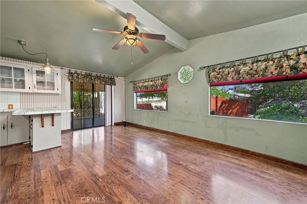 3725 Spring Valley Clearlake Oaks, CA 95423