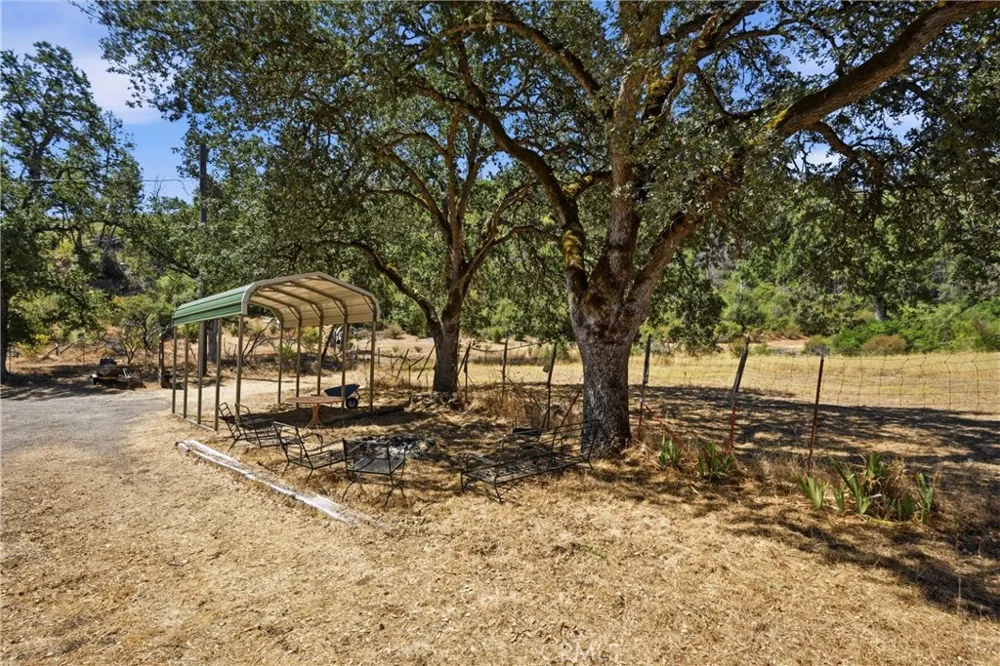 3725 Spring Valley Clearlake Oaks, CA 95423