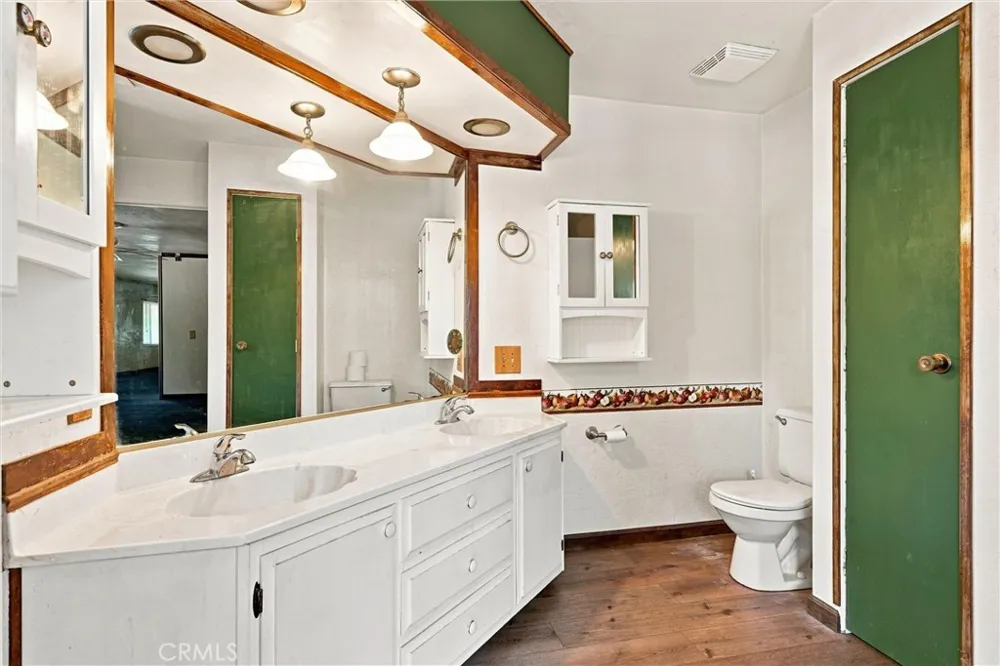 3725 Spring Valley Clearlake Oaks, CA 95423