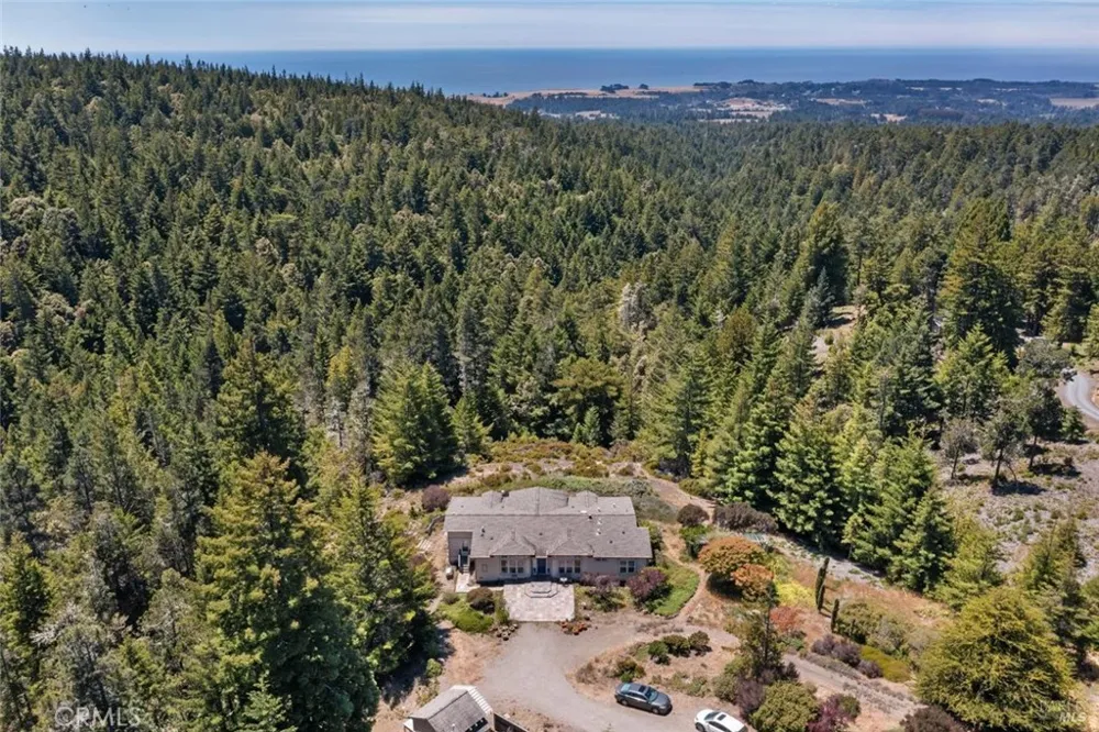 24680 Ten Mile Road Point Arena, CA 95468