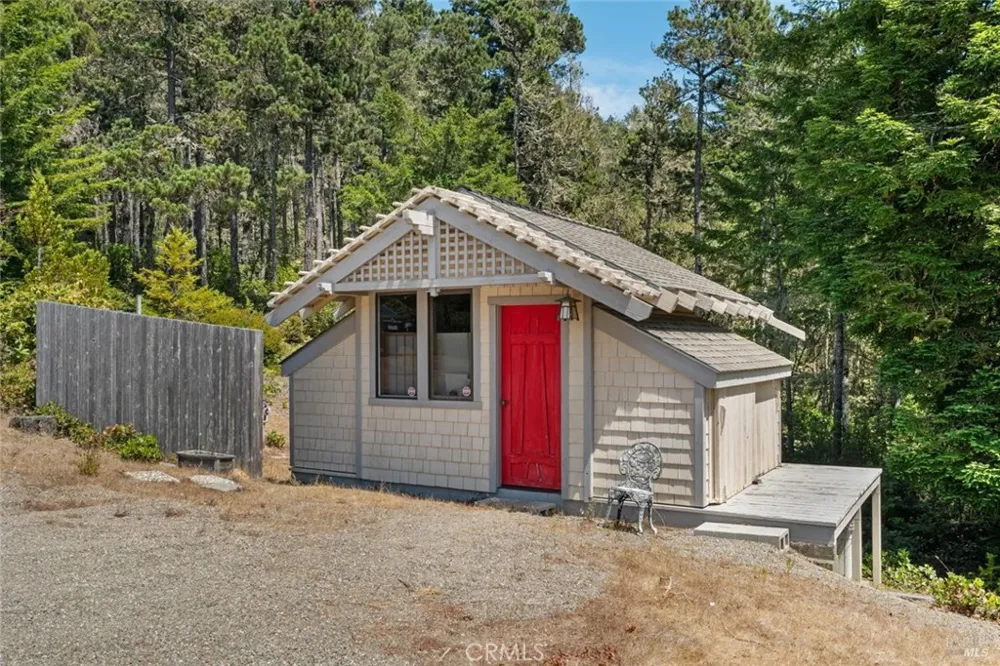 24680 Ten Mile Road Point Arena, CA 95468