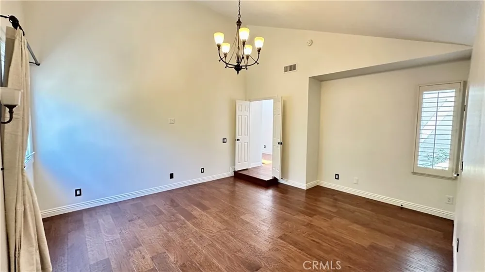 5514 E Crater Lake Orange, CA 92867