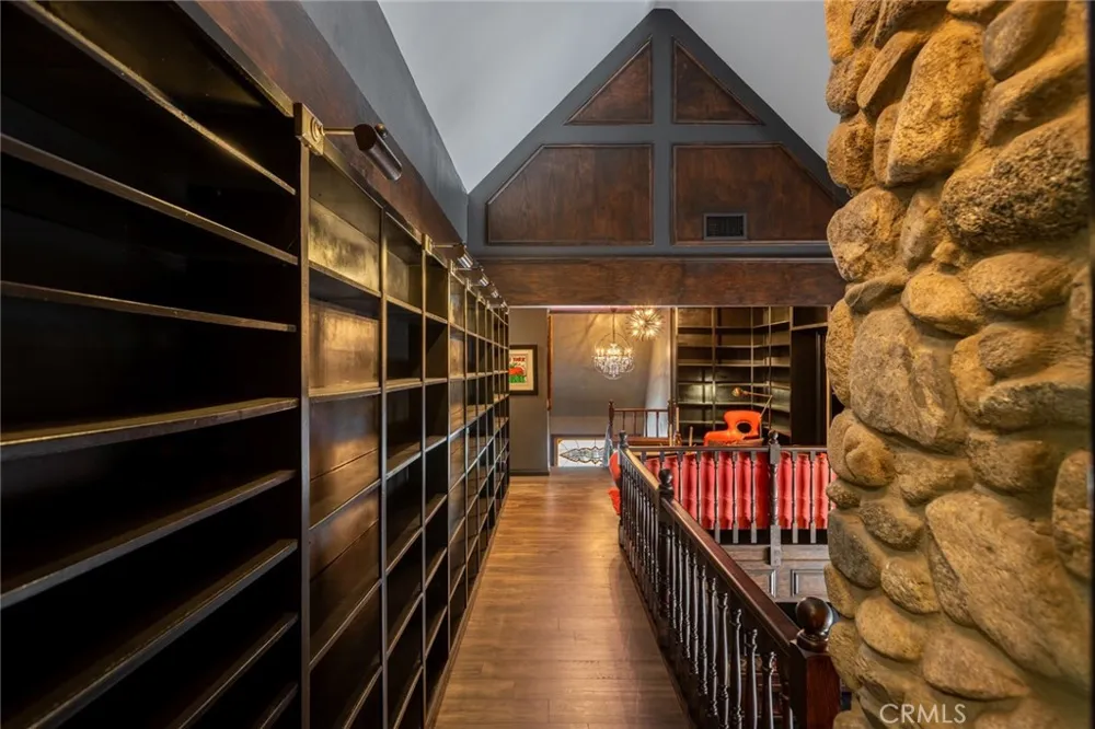 29155 Old Mill Creek Agoura Hills, CA 91301