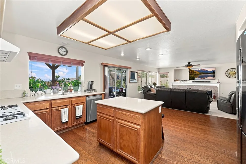 29108 Tradewinds Lake Elsinore, CA 92530