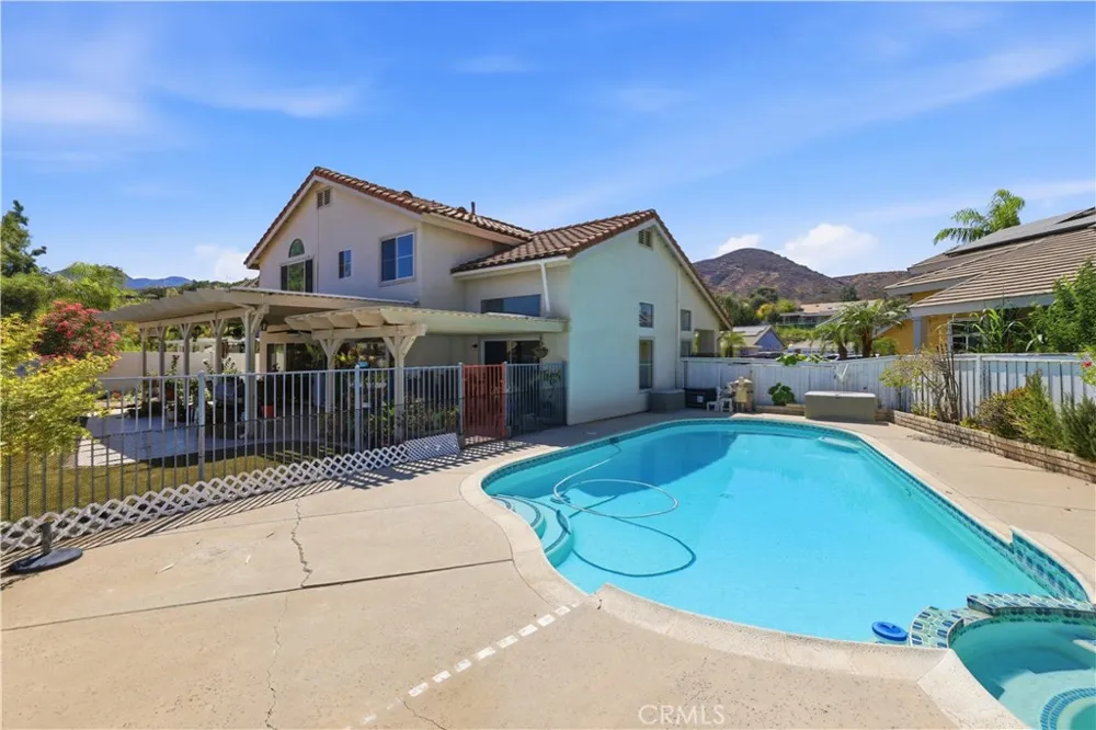 29108 Tradewinds Lake Elsinore, CA 92530