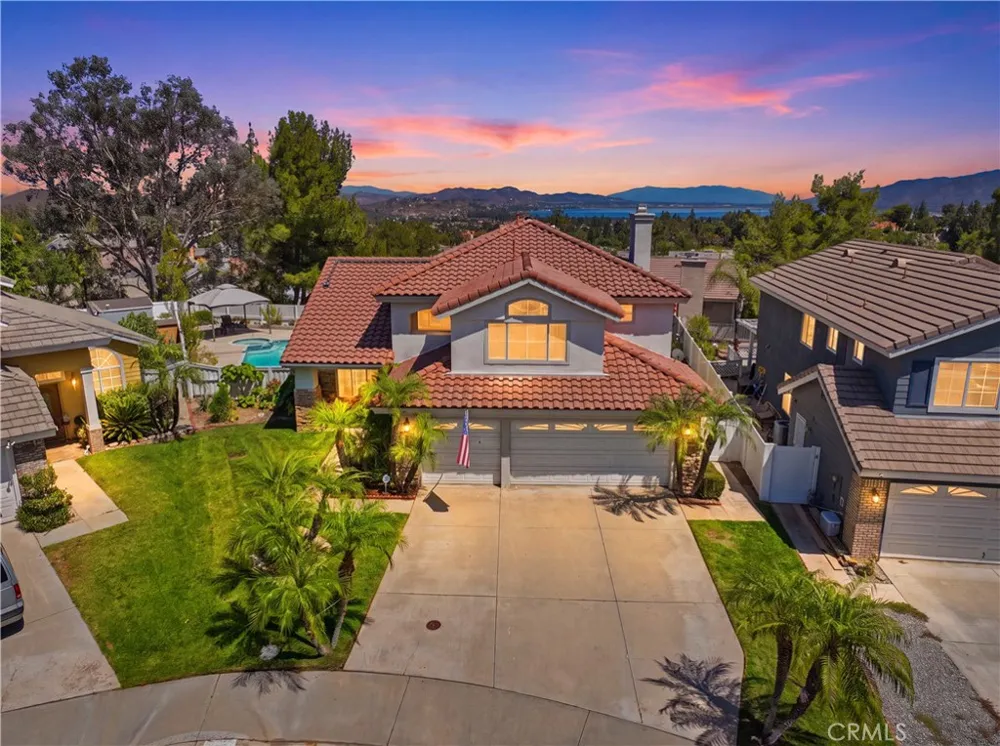 29108 Tradewinds Lake Elsinore, CA 92530