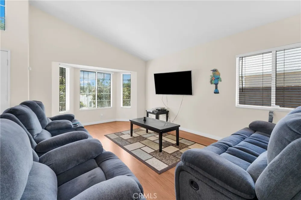 3517 Apollo Palmdale, CA 93550