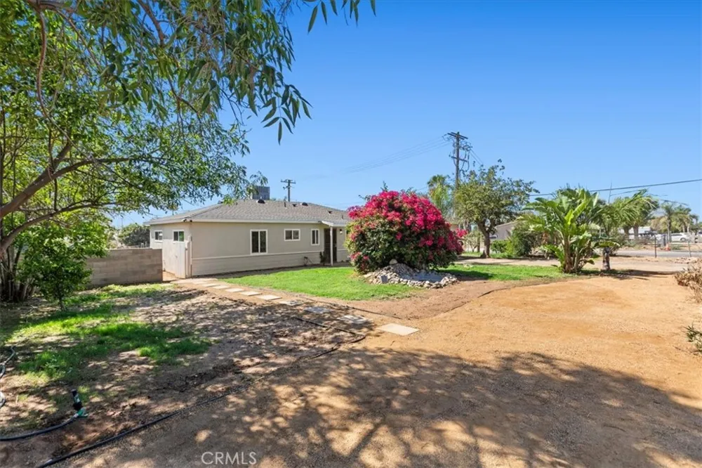 2990 Avalon Jurupa Valley, CA 92509