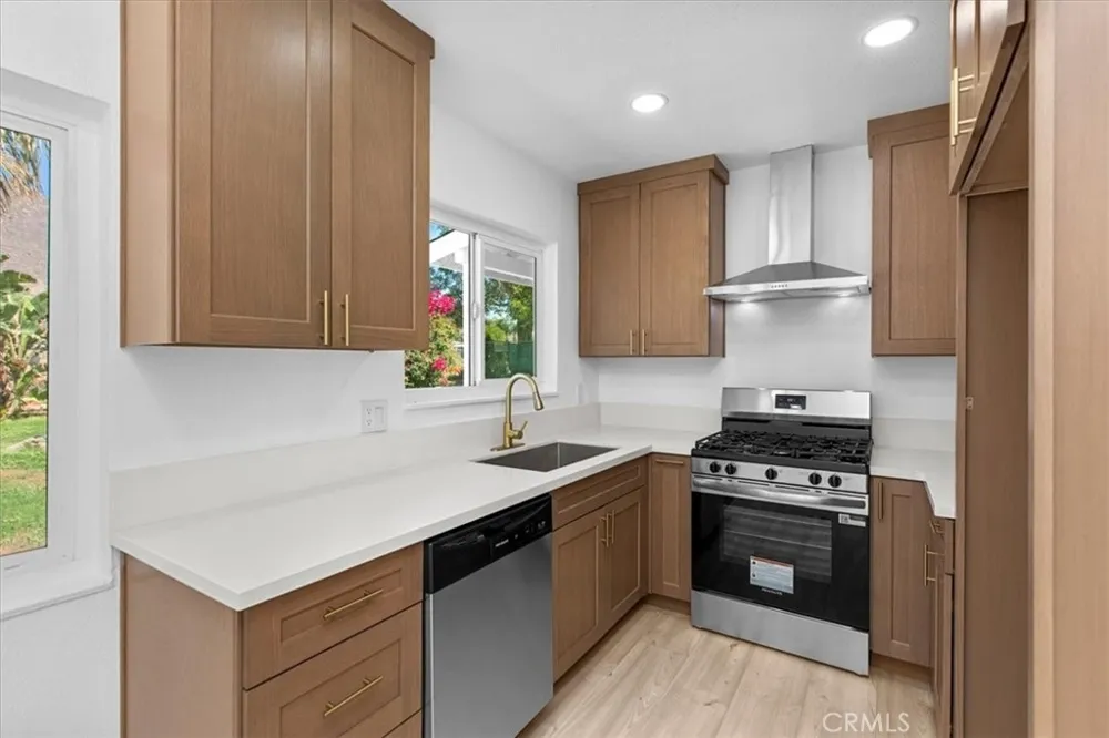 2990 Avalon Jurupa Valley, CA 92509