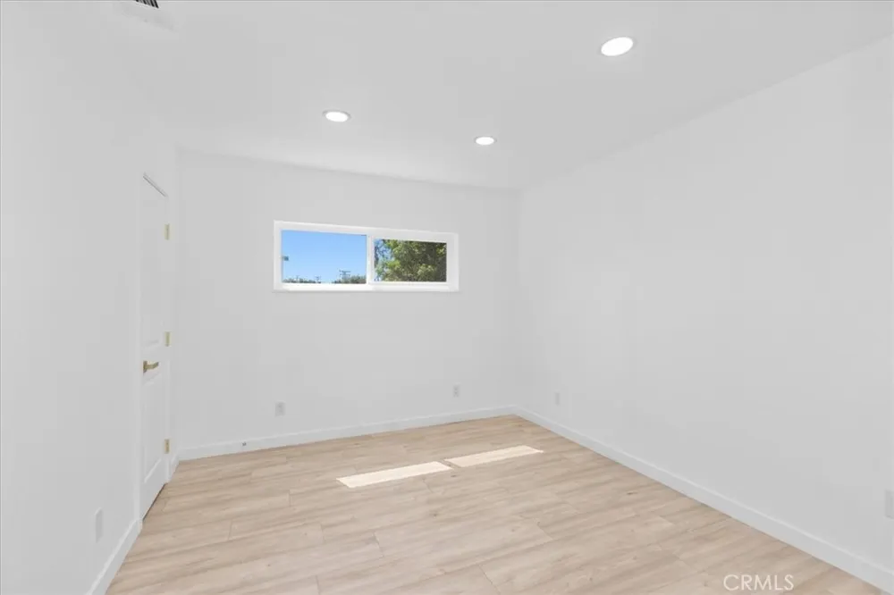 2990 Avalon Jurupa Valley, CA 92509