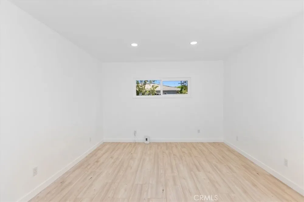 2990 Avalon Jurupa Valley, CA 92509