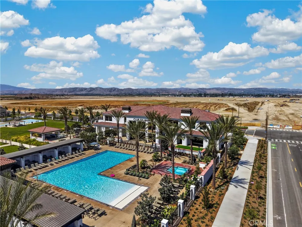 15923 Main Chino, CA 91708