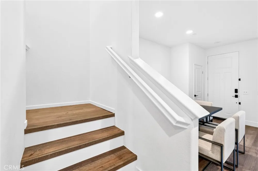 15923 Main Chino, CA 91708