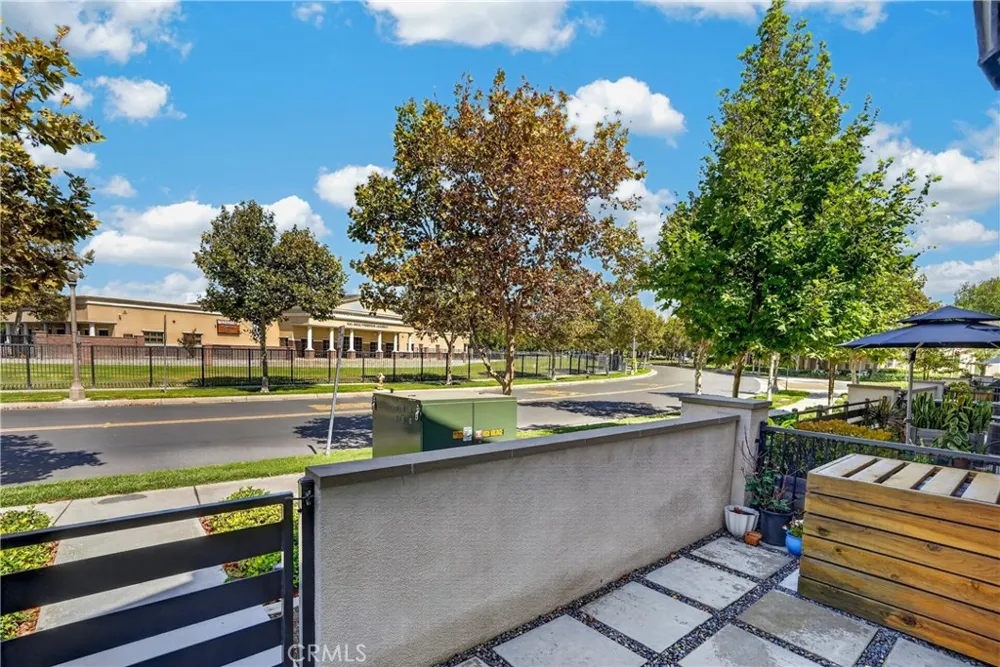 15923 Main Chino, CA 91708