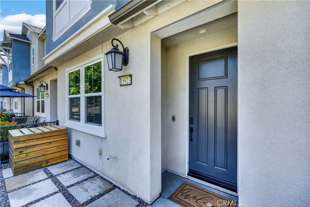 15923 Main Chino, CA 91708