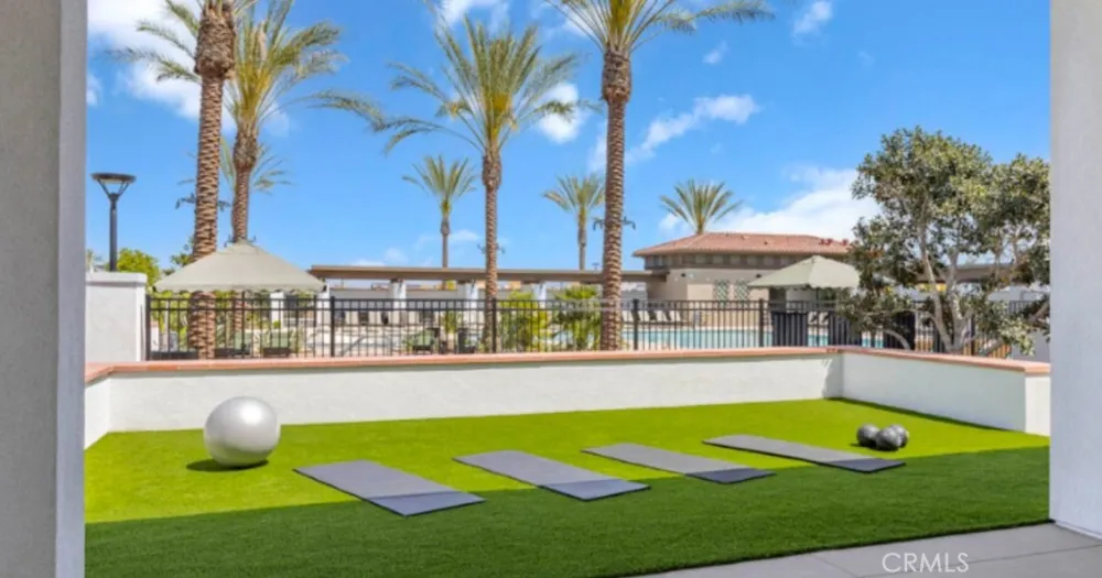 15923 Main Chino, CA 91708