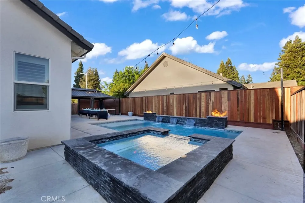 3394 Banbury Merced, CA 95340